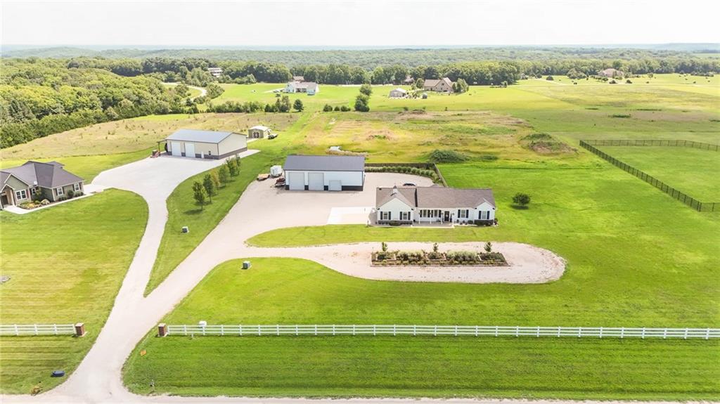 676 E 1375 Road Property Photo 43