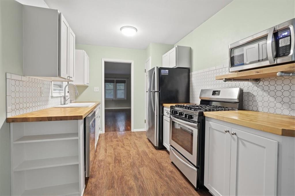7934 Main Street Property Photo 6