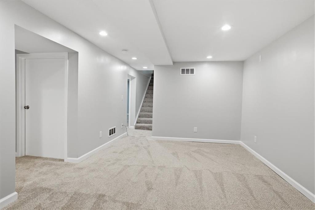 7934 Main Street Property Photo 14