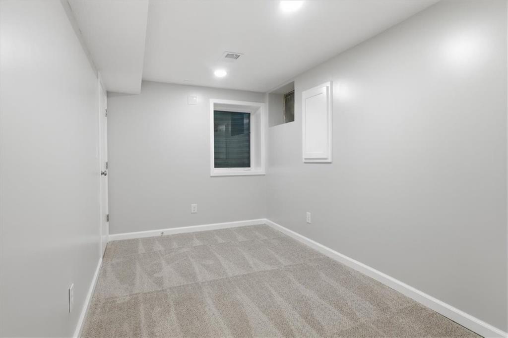7934 Main Street Property Photo 15