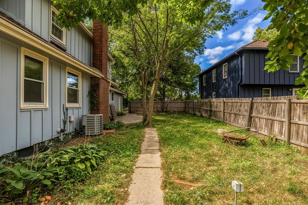 8606 W 88th Street Property Photo 30