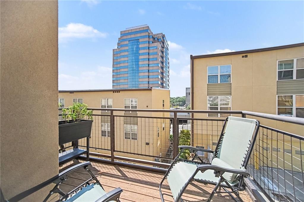4561 Madison Avenue Property Photo 19