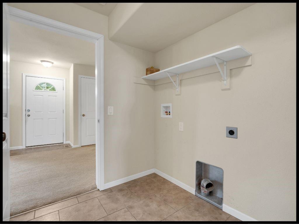 560 Ne 115 Road Property Photo 43