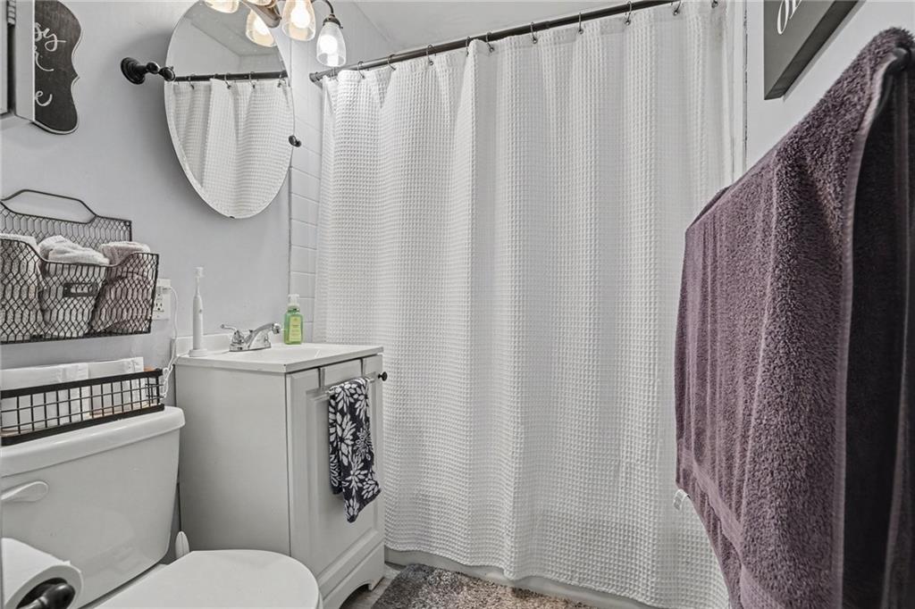 5052 Ne 56th Place Property Photo 15