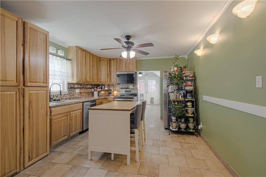 607 Miami Street Property Photo 8