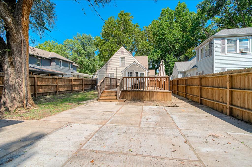 607 Miami Street Property Photo 33