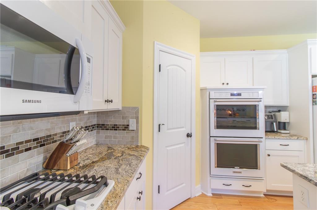17795 Stoney Creek Lane Property Photo 16