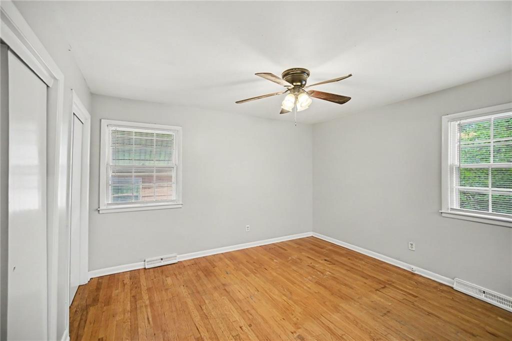 11214 E 53rd Terrace Property Photo 14