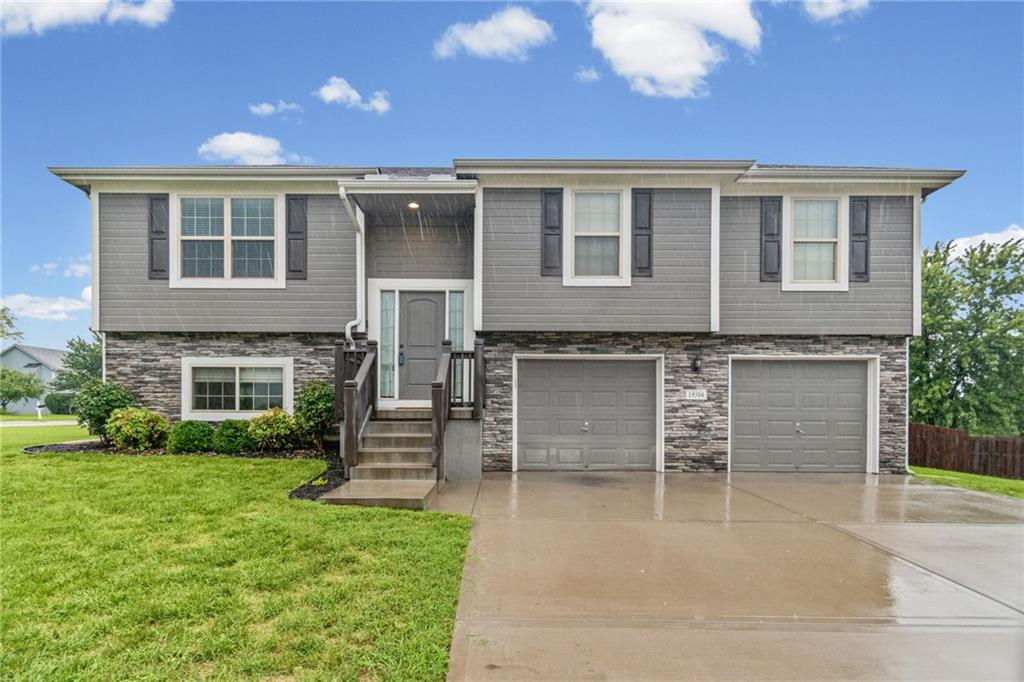 19304 Switchgrass Court Property Photo 1