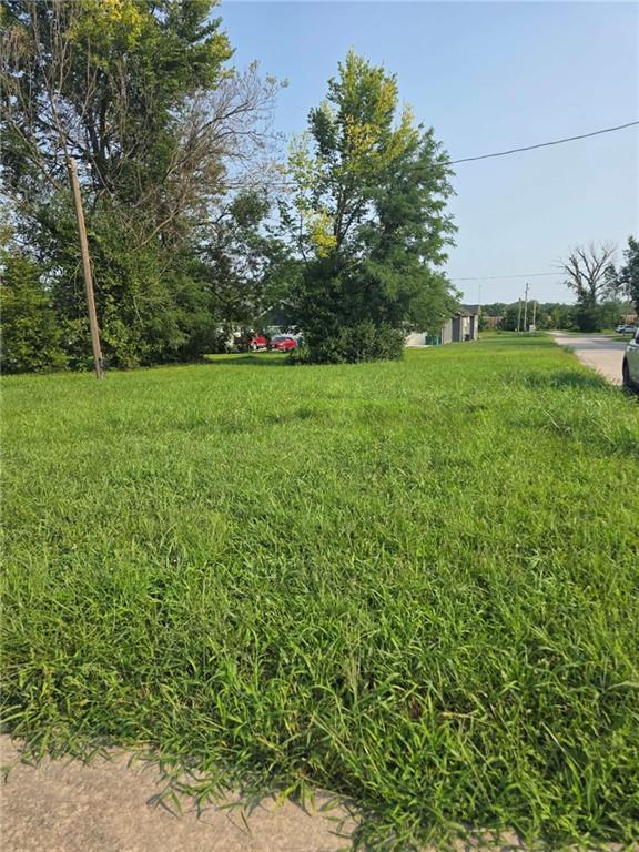 733 Walnut Avenue Property Photo 2