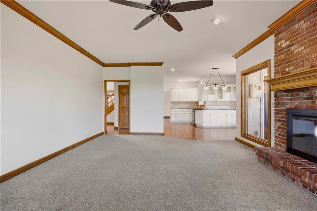 856 E 1150 Road Property Photo 22