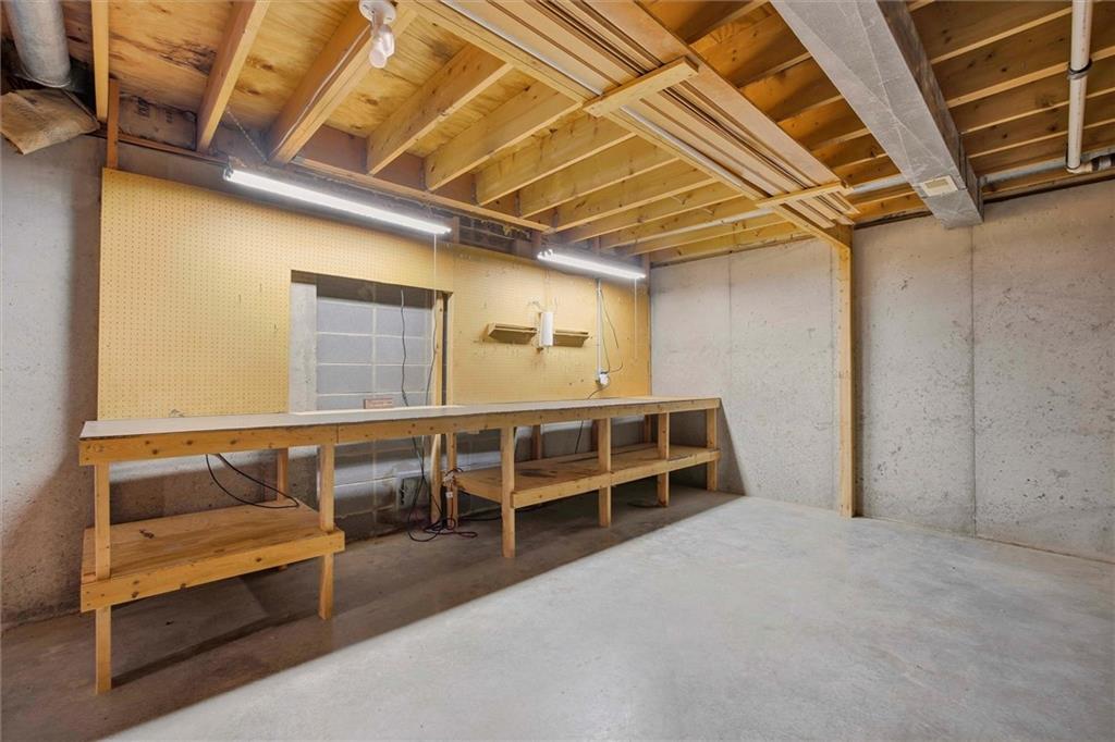 856 E 1150 Road Property Photo 43