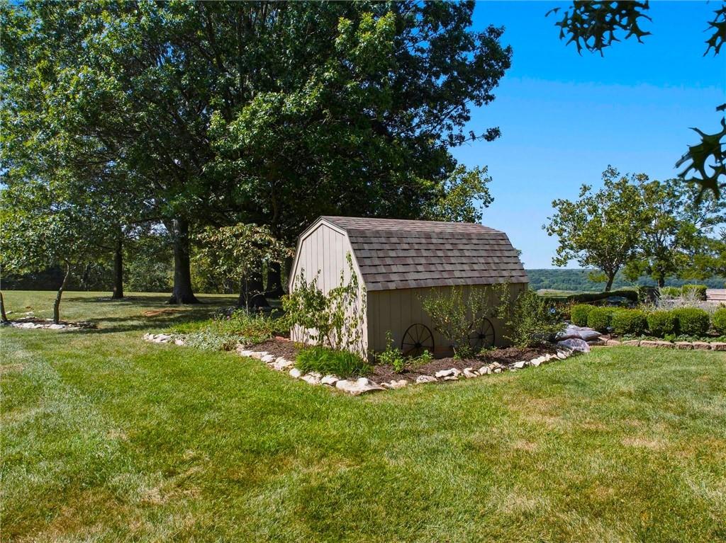 856 E 1150 Road Property Photo 62