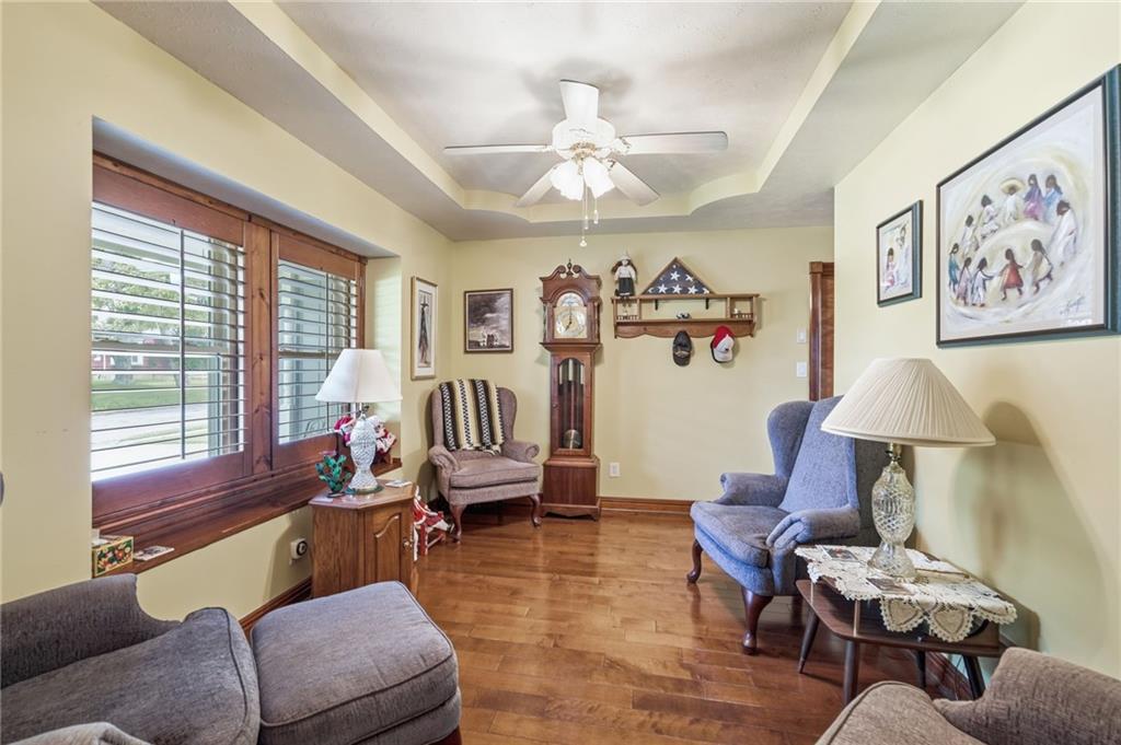 1002 Wright Street Property Photo 8
