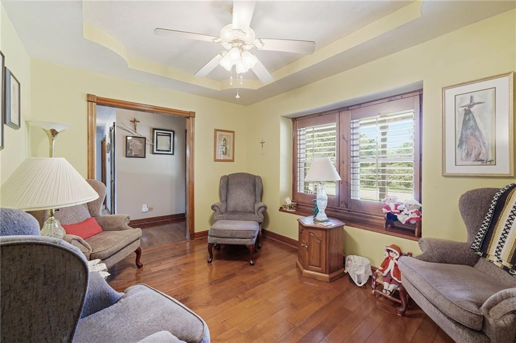 1002 Wright Street Property Photo 9
