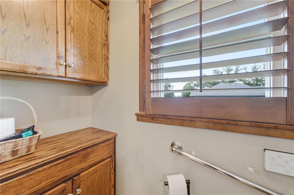 1002 Wright Street Property Photo 18