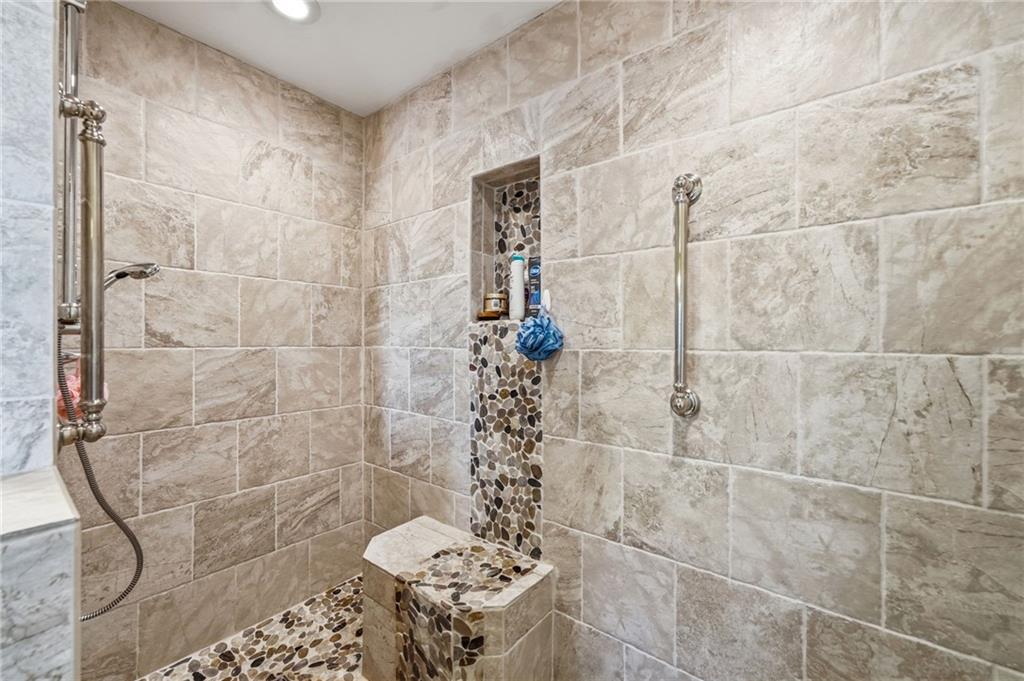1002 Wright Street Property Photo 19
