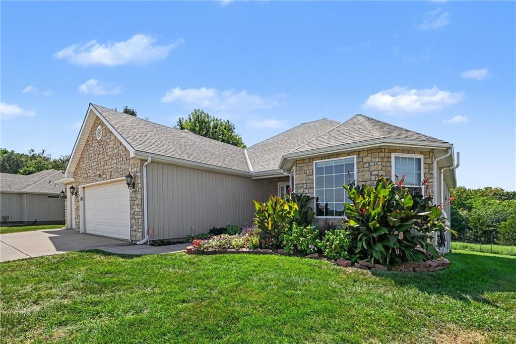 301 Prairie Rose Circle Property Photo 4