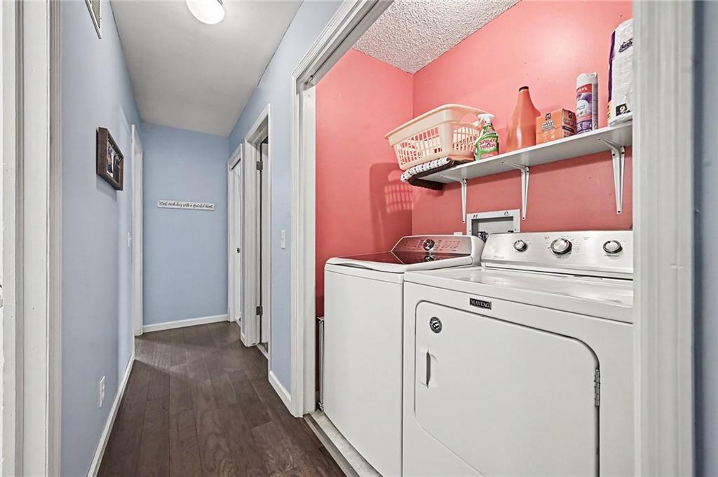 1200 W Maple Street Property Photo 10