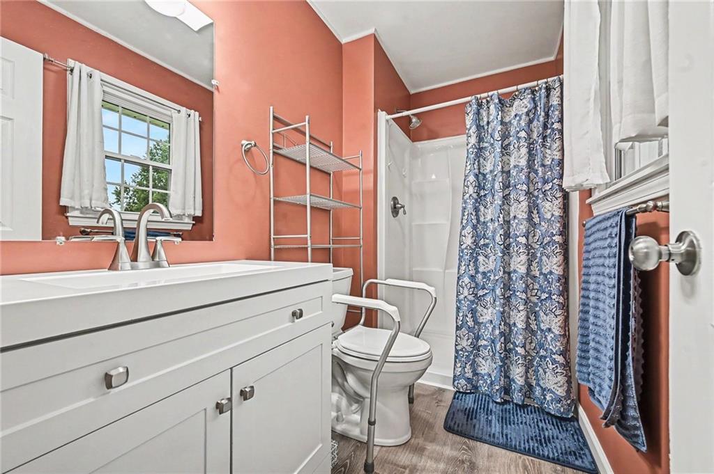 1200 W Maple Street Property Photo 11