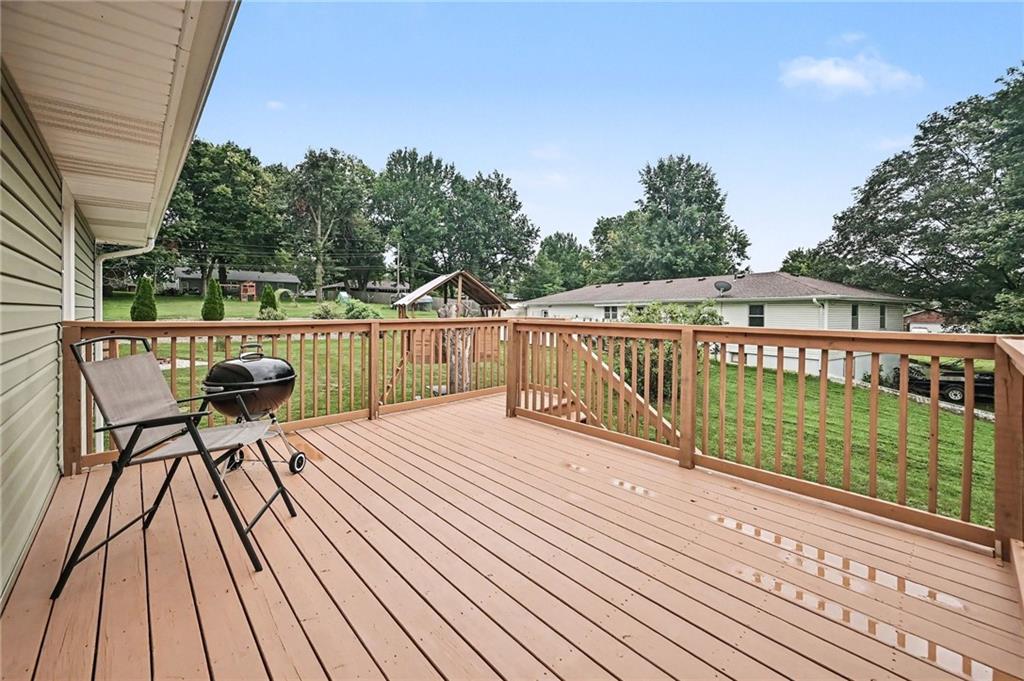 1200 W Maple Street Property Photo 23