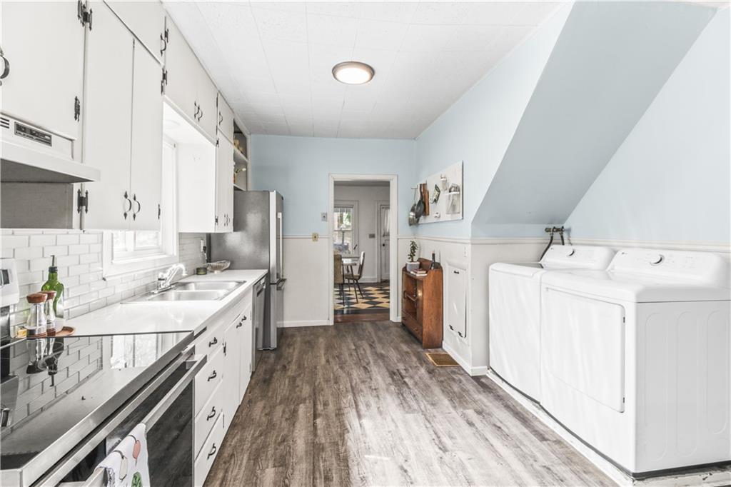 1116 W Maple Avenue Property Photo 11