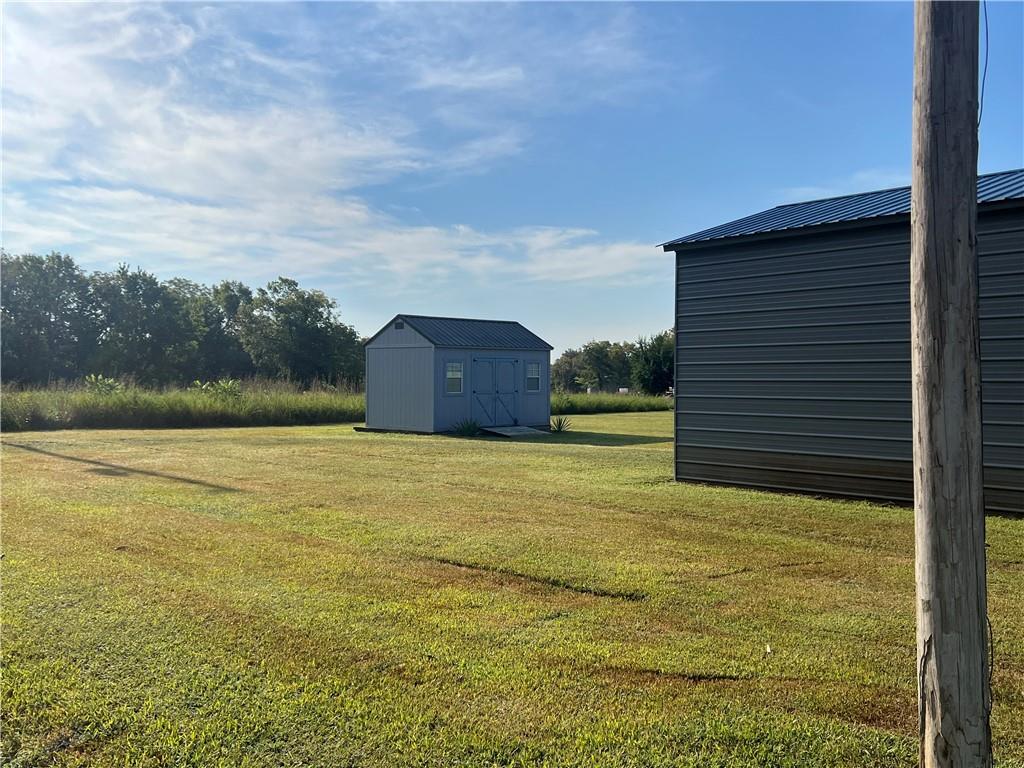 2 S Eagle Lane Property Photo 2