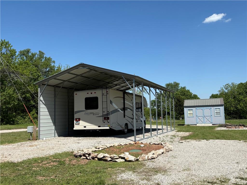 2 S Eagle Lane Property Photo 4
