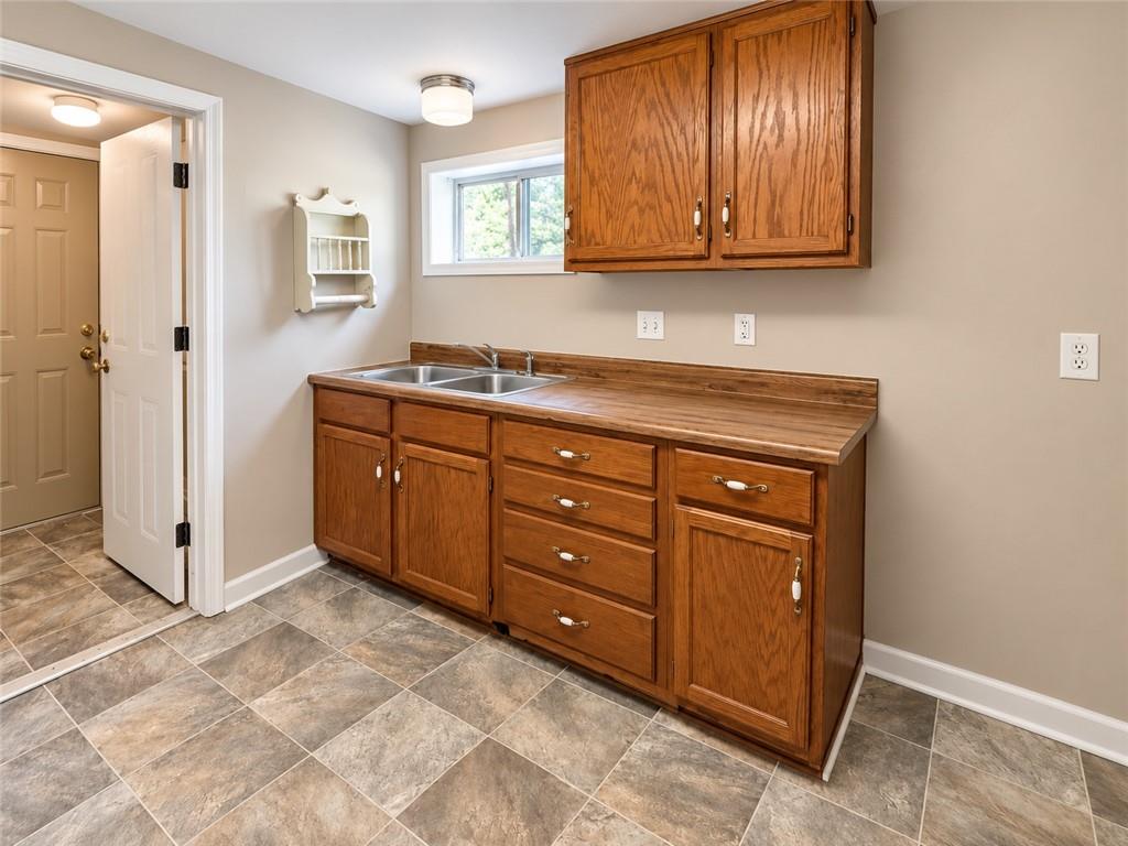 138 High Street Property Photo 17
