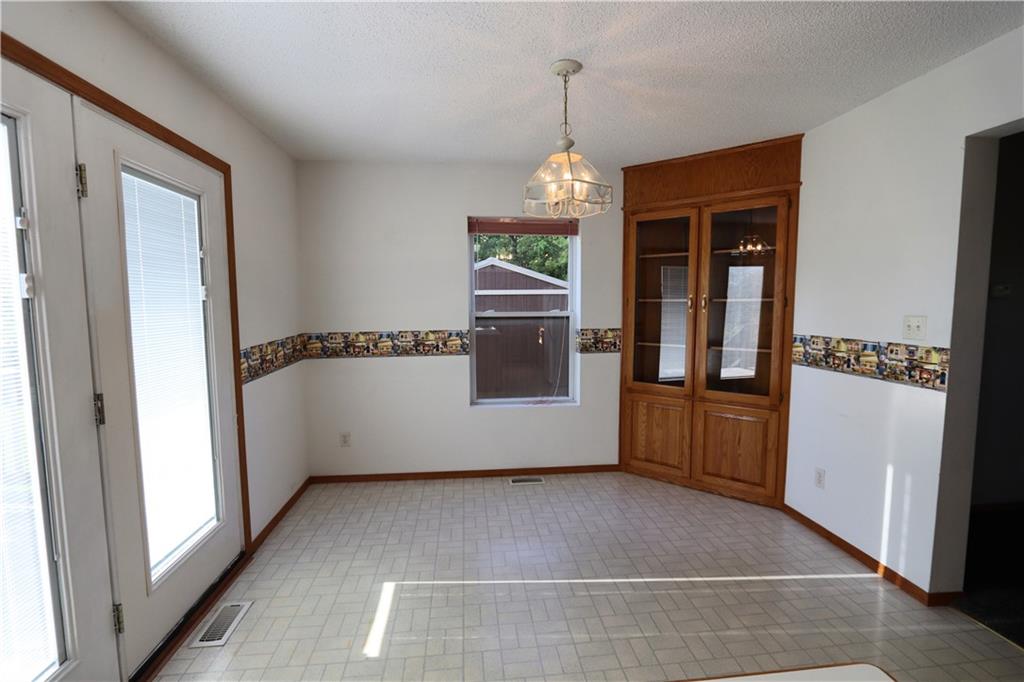 2908 S Day Road Property Photo 3