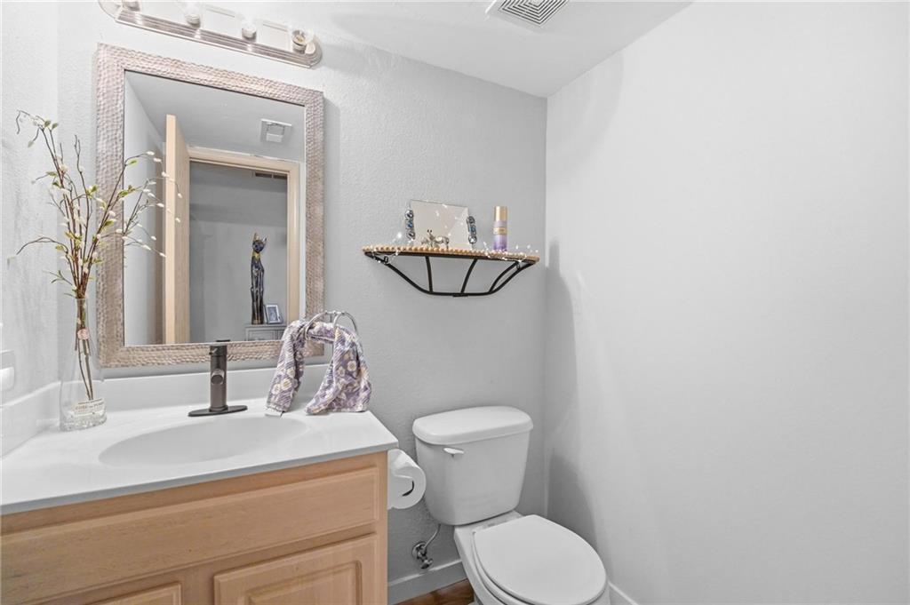 3525 Ne Austin Drive Property Photo 7