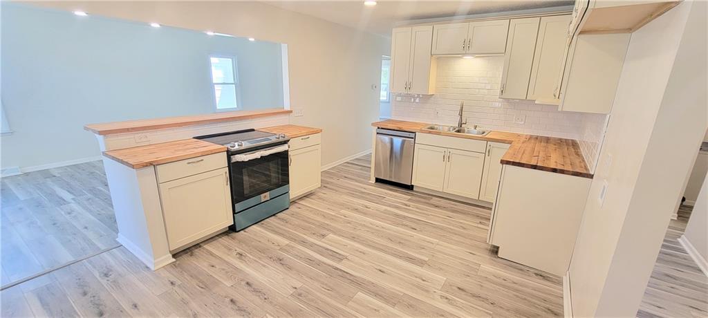 1019 Cherokee Street Property Photo 4