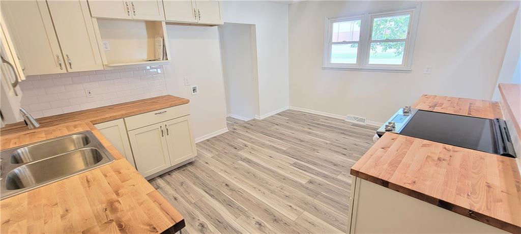 1019 Cherokee Street Property Photo 5
