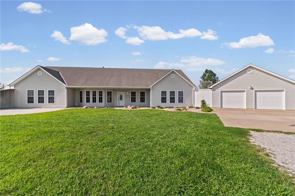 1330 270th Street Property Photo 3