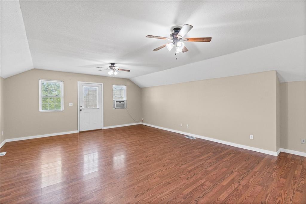 1330 270th Street Property Photo 14
