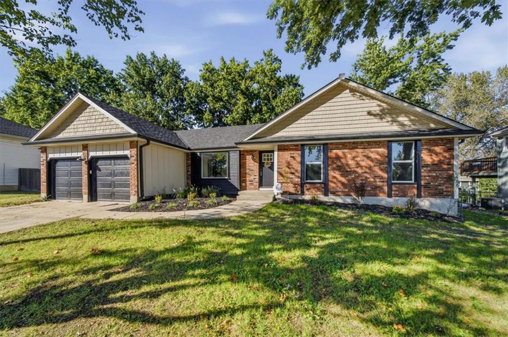1206 W Lucy Webb Road Property Photo 4