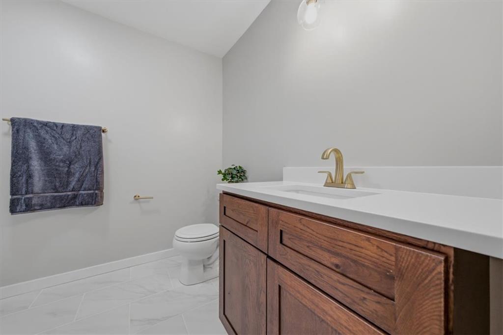 1206 W Lucy Webb Road Property Photo 16