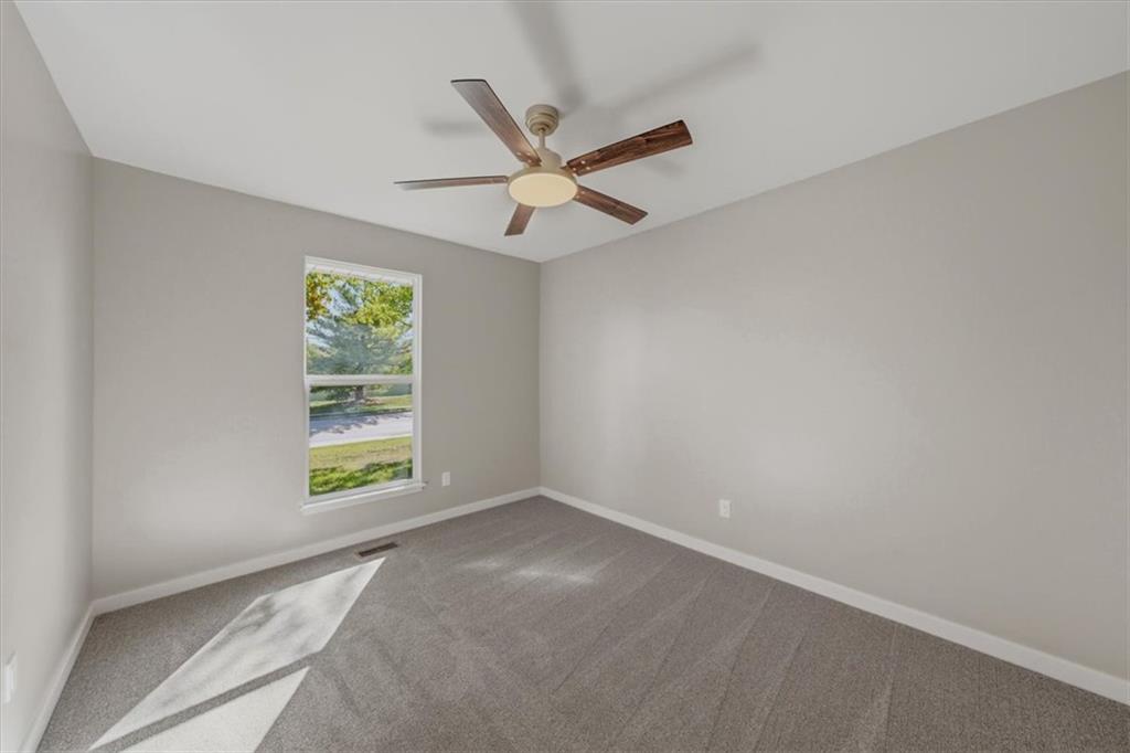 1206 W Lucy Webb Road Property Photo 18