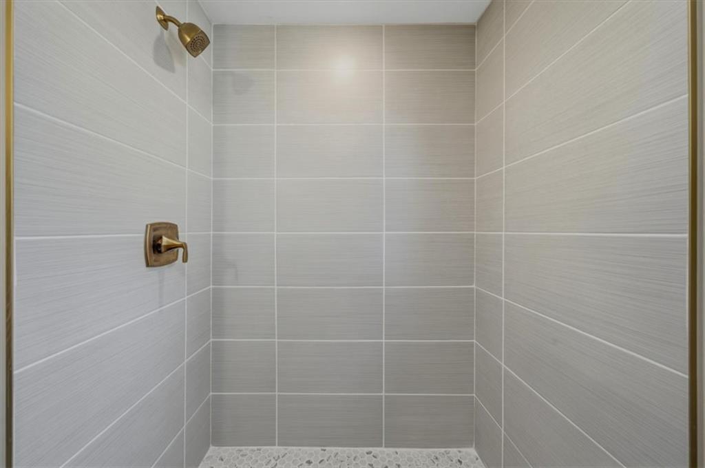 1206 W Lucy Webb Road Property Photo 22