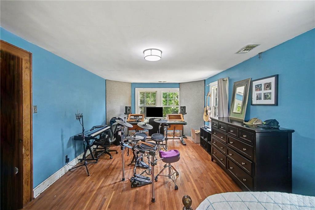 508 Broad Street Property Photo 18