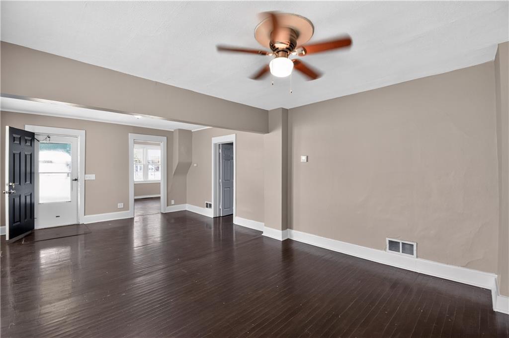 515 E Kansas Avenue Property Photo 7
