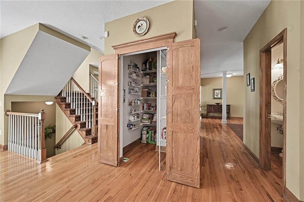 508 Ne Hans Drive Property Photo 15