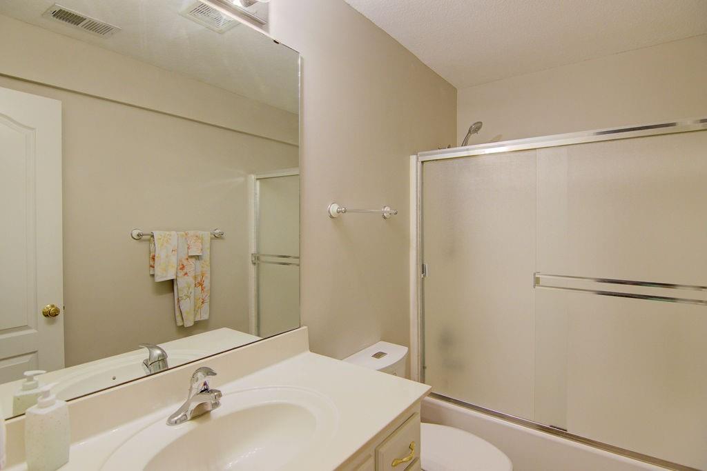 21946 W 119th Terrace Property Photo 33