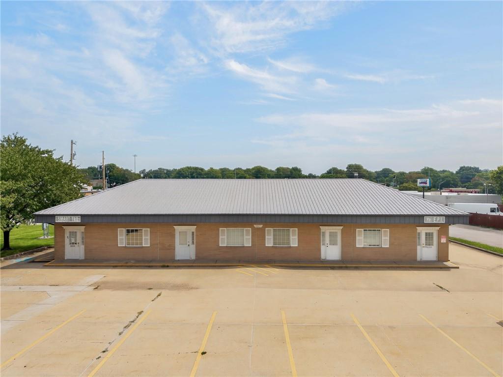 2601 S Hub Drive Property Photo 1