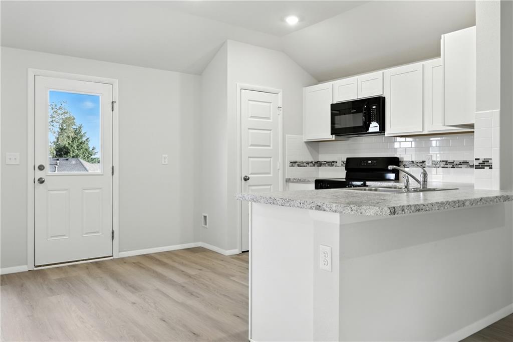 441 Valley View Drive Property Photo 5