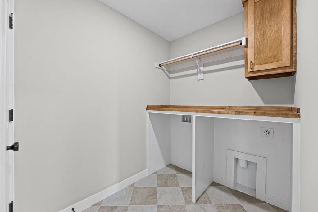 16561 W 165th Place Property Photo 45