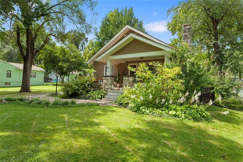 5812 Elm Avenue Property Photo 3