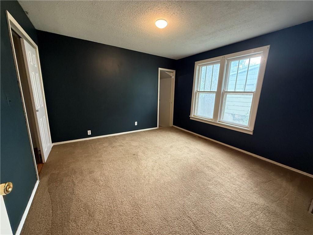 124 W Quincy Street Property Photo 8