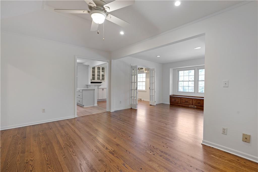 5902 Noland Road Property Photo 5