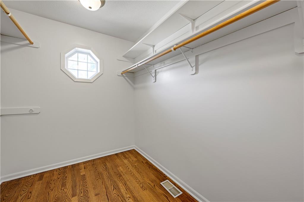 5902 Noland Road Property Photo 15